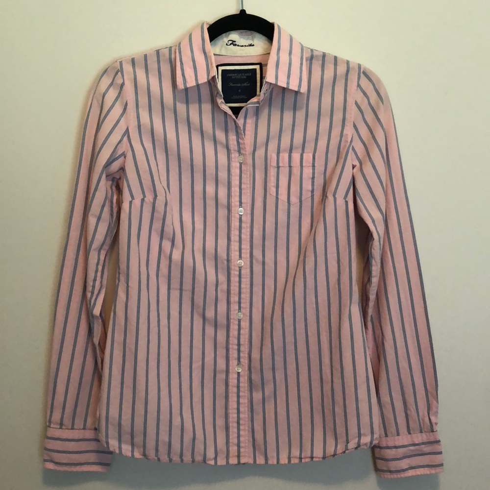 American Eagle Outfitters pink favorite shirt